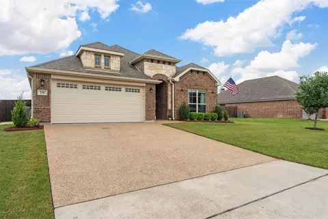 236 Oak Meadow Trl, Waco, TX 76705 photo 3