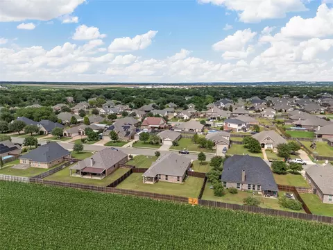 236 Oak Meadow Trl, Waco, TX 76705 photo 36