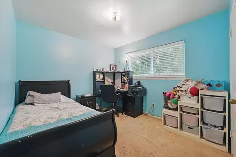 Bedroom - 1205 Crane Dr, Euless, TX 76039 photo 3 of 3