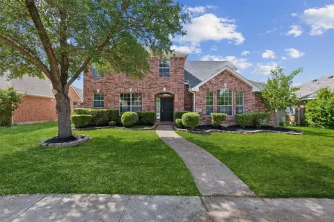 7413 Maplewood Dr, Rowlett, TX 75089