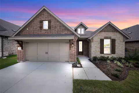 404 Tollett Dr, Aledo, TX 76008