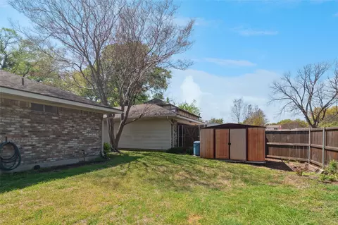 Exterior - 609 E Spring Valley Rd, Richardson, TX 75081 photo 5 of 5