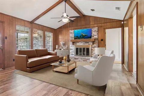 Living - 609 E Spring Valley Rd, Richardson, TX 75081 photo 5 of 7