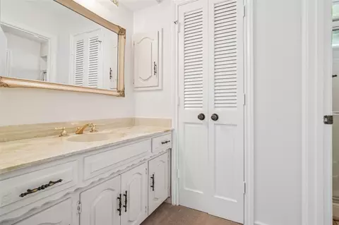 Bath - 609 E Spring Valley Rd, Richardson, TX 75081 photo 2 of 4