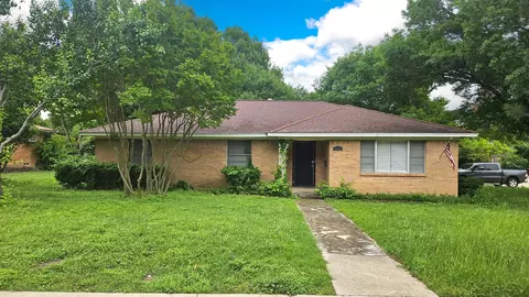 8006 Hunnicut Rd, Dallas, TX 75228