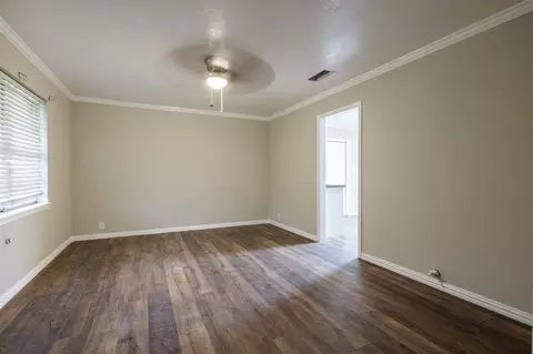 Living - 204 E 2nd St, Quinlan, TX 75474 photo 1 of 1