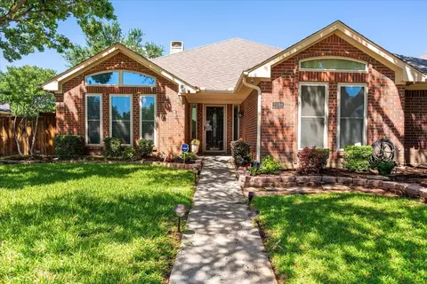 2098 Amber Ct, Lewisville, TX 75067