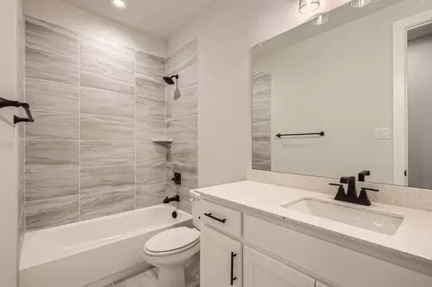Bath - 11508 Ely Pl, Haslet, TX 76052 photo 3 of 4