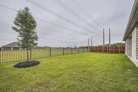 Exterior - 11508 Ely Pl, Haslet, TX 76052 photo 4 of 5