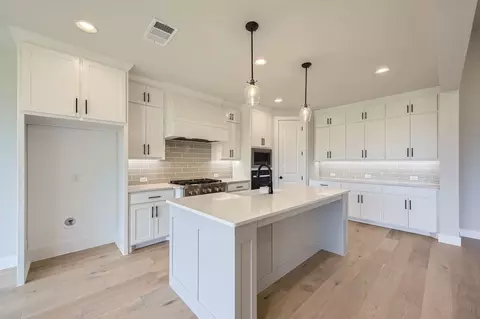 Kitchen - 11508 Ely Pl, Haslet, TX 76052 photo 1 of 2