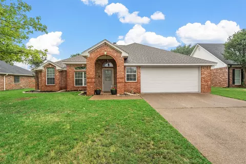 10612 Calaveras Dr, Waco, TX 76708