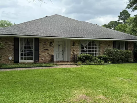 8309 Ashbourne Dr, Shreveport, LA 71106