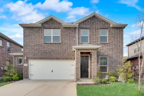 1816 Tomahawk Trl, Aubrey, TX 76227