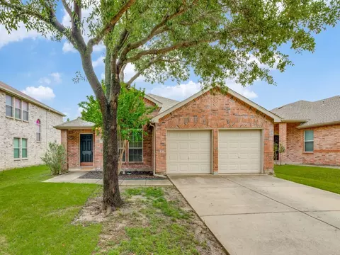 2212 Eisenhower Dr, Mckinney, TX 75071