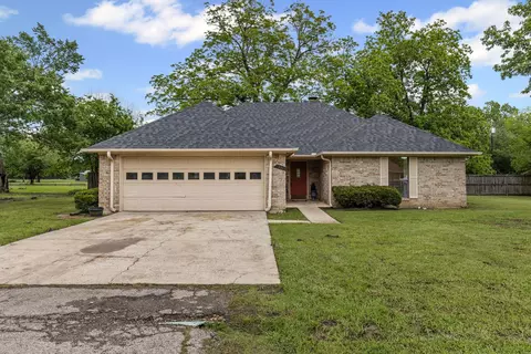 551 9th St, Cooper, TX 75432
