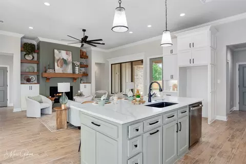 Kitchen - 169 Sitka Loop, Haughton, LA 71037 photo 1 of 2