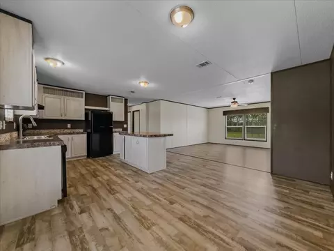 404 W Sam Rayburn Dr, Ector, TX 75439 photo 12