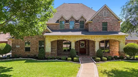 7406 Sugarbush Dr, Garland, TX 75044