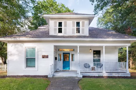 110 Howard St, Terrell, TX 75160