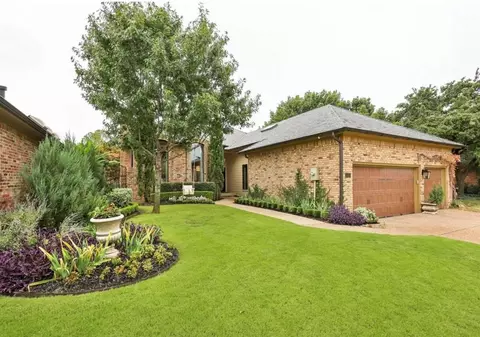 1520 Travis Cir S, Irving, TX 75038