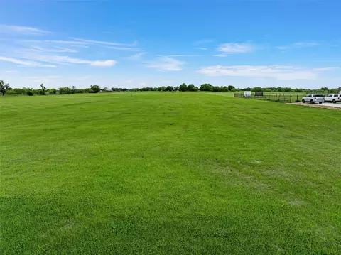 2545 Bode Rd, West, TX 76691 photo 4