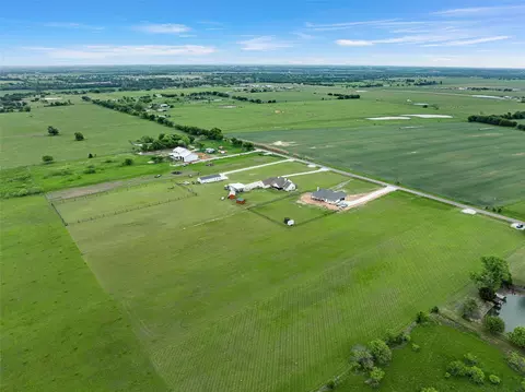 2545 Bode Rd, West, TX 76691 photo 6