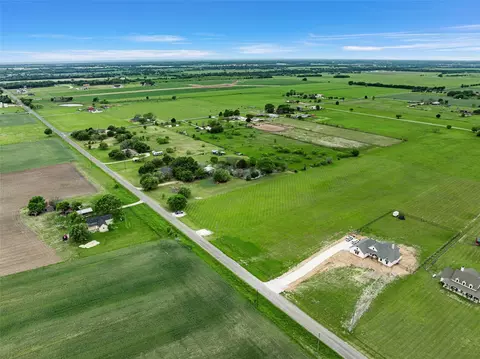 2545 Bode Rd, West, TX 76691 photo 2