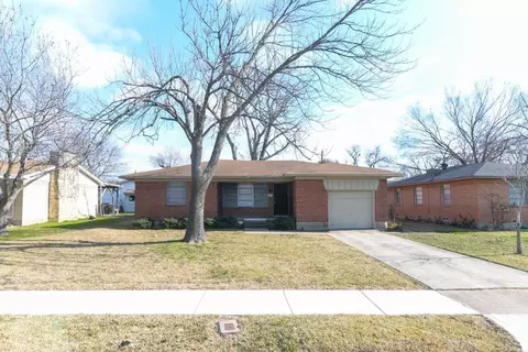 1624 Buena Vista St, Mesquite, TX 75149