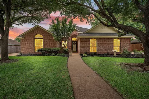 616 Durango Cir, Hewitt, TX 76643