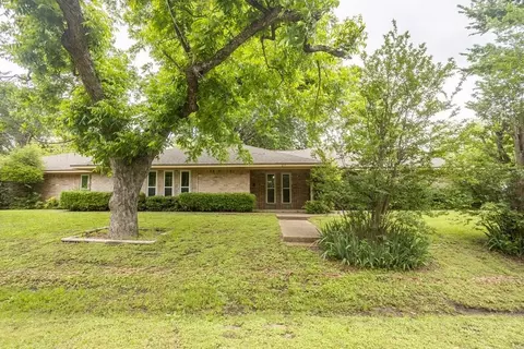 411 S Bonner Ave, Kerens, TX 75144