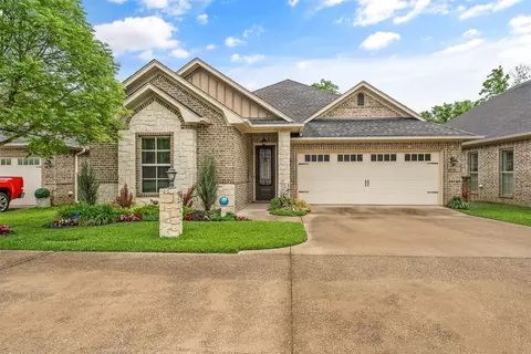 5606 Hollytree Dr, Tyler, TX 75703