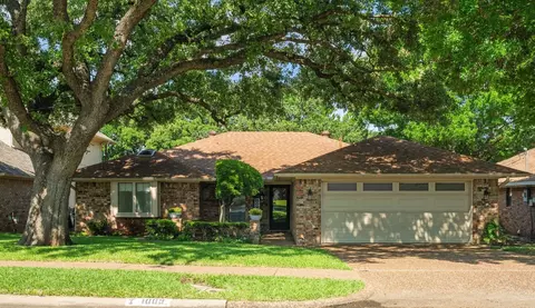 1009 Windmill Ln, Irving, TX 75061