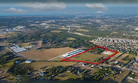 705 N Oakridge Dr, Weatherford, TX 76087
