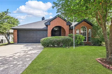 7624 Jamie Renee Ln, North Richland Hills, TX 76182