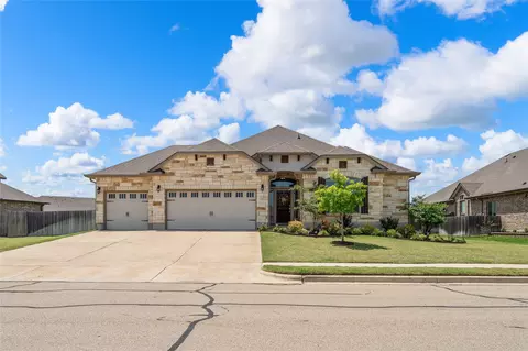 625 Salisbury Dr, Woodway, TX 76712