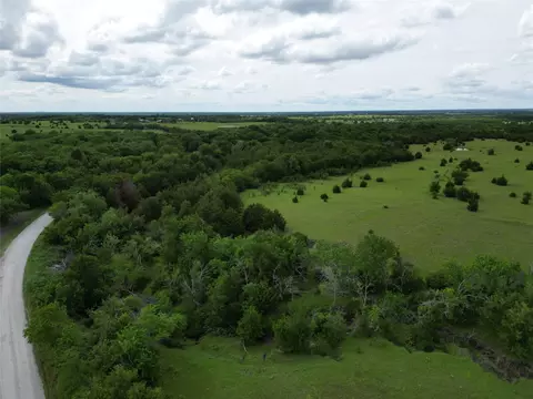 31 Ac Cr 1096, Celeste, TX 75423 photo 2