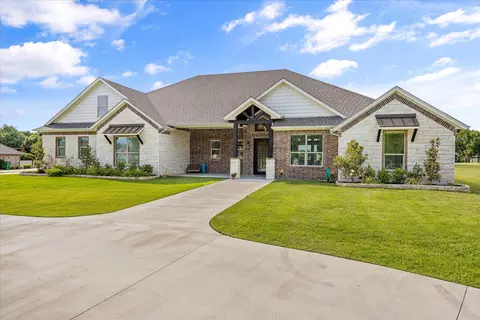 2207 Wood Duck Ln, Granbury, TX 76049