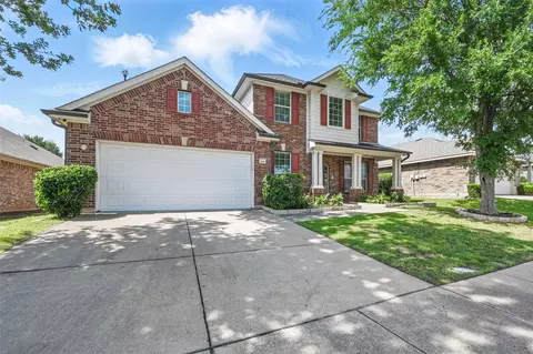701 Southwind Dr, Arlington, TX 76002