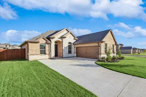 5806 14th St, Midlothian, TX 76065
