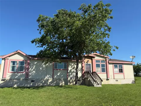 12580 Wildflower Ln, Justin, TX 76247