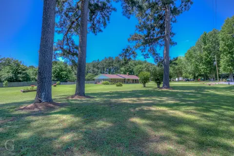 451 Burney St, Coushatta, LA 71019 photo 9