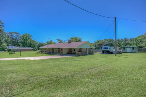 451 Burney St, Coushatta, LA 71019 photo 4