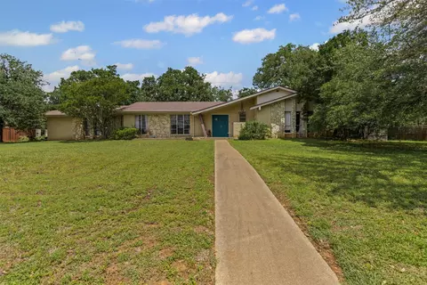 602 Greenbriar Ave, Keene, TX 76059