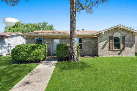 921 Meadow Mead Dr, Allen, TX 75002