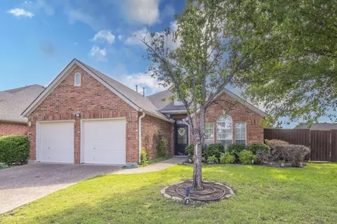 9300 Ponderosa Trl, Irving, TX 75063