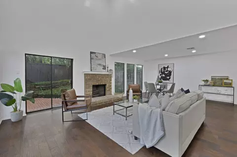 6706 E Northwest Hwy, Dallas, TX 75231