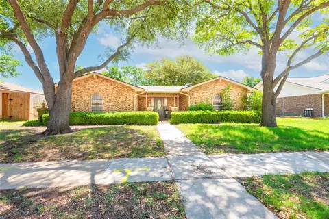 1916 Meandering Way, Mckinney, TX 75071