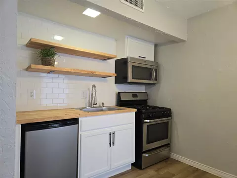 15927 Stillwood St #2093, Dallas, TX 75248