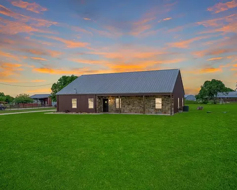 7853 Michael Rd, Sanger, TX 76266