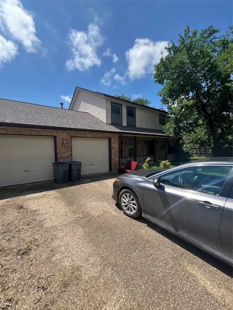 407 N 1st St, Midlothian, TX 76065